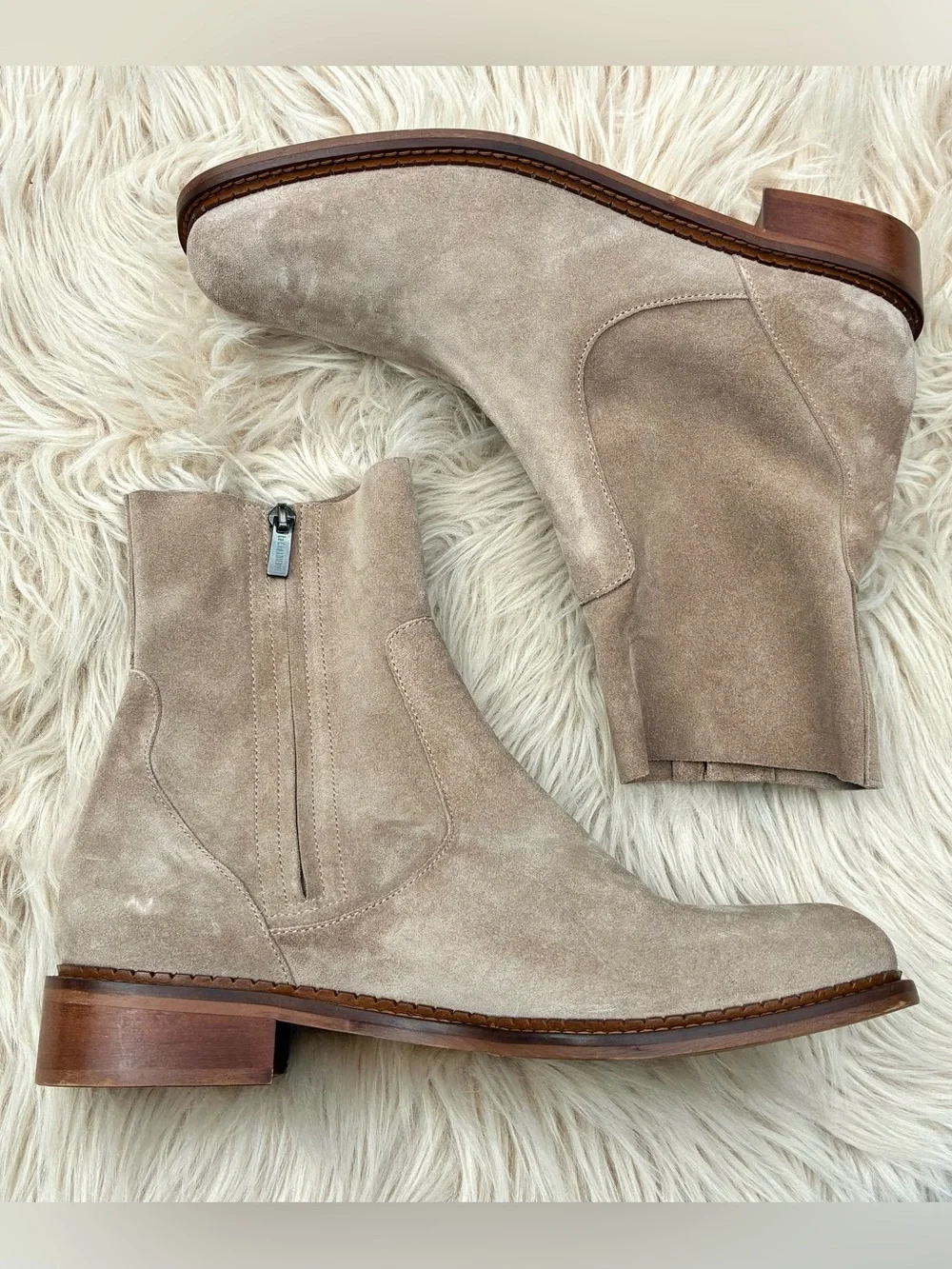 La Canadienne NWOT Silvie Boots Sz 10